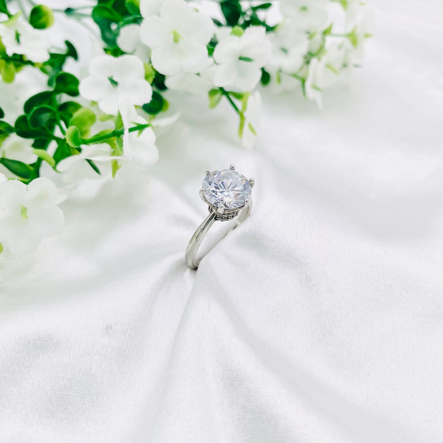 Women Solitaire Silver Ring WRI178