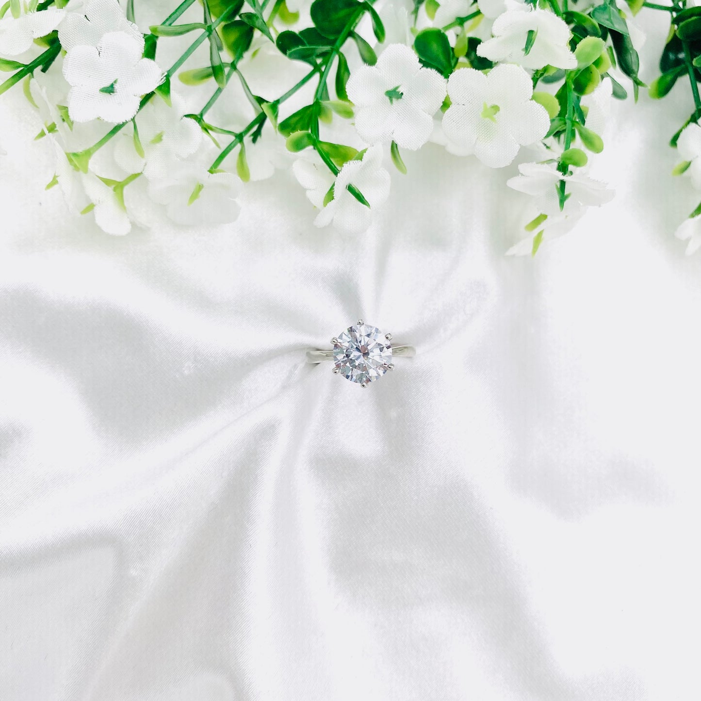 Women Solitaire Silver Ring WRI178