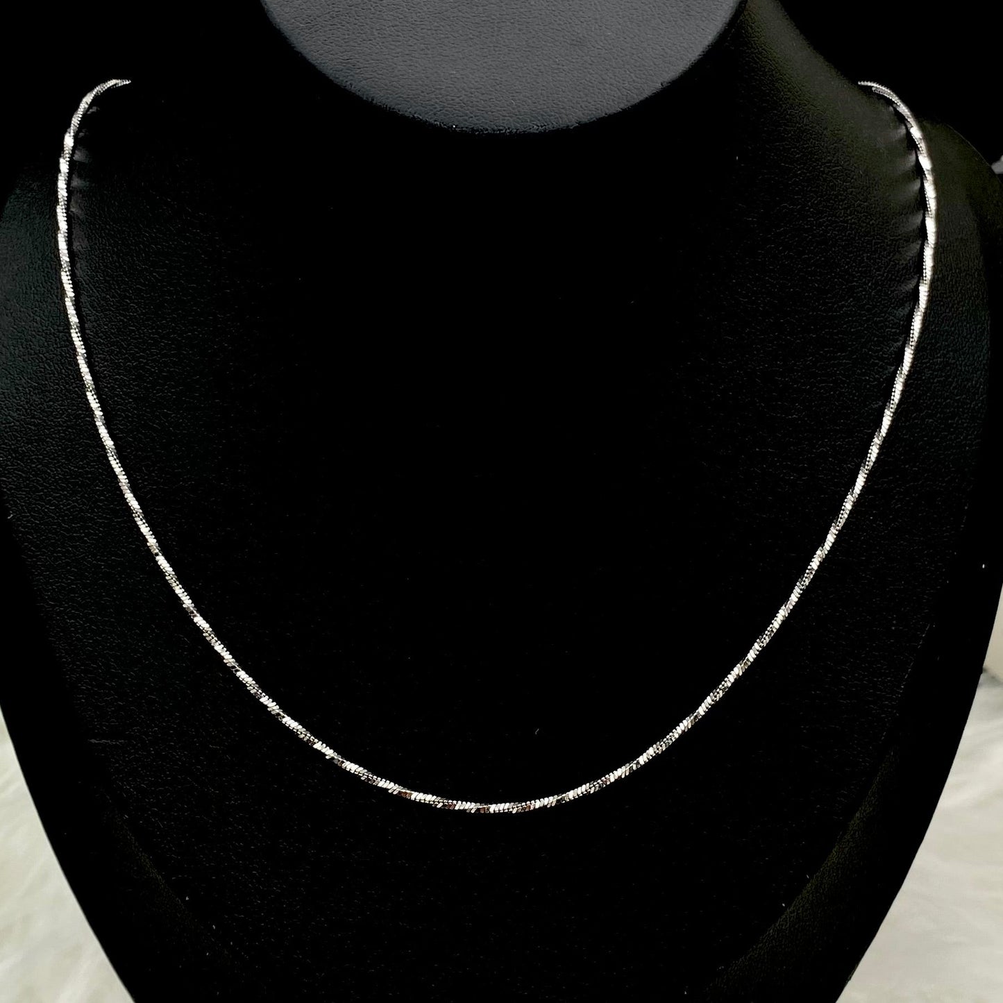 Women Twisted Snake Silver Chain WCS10