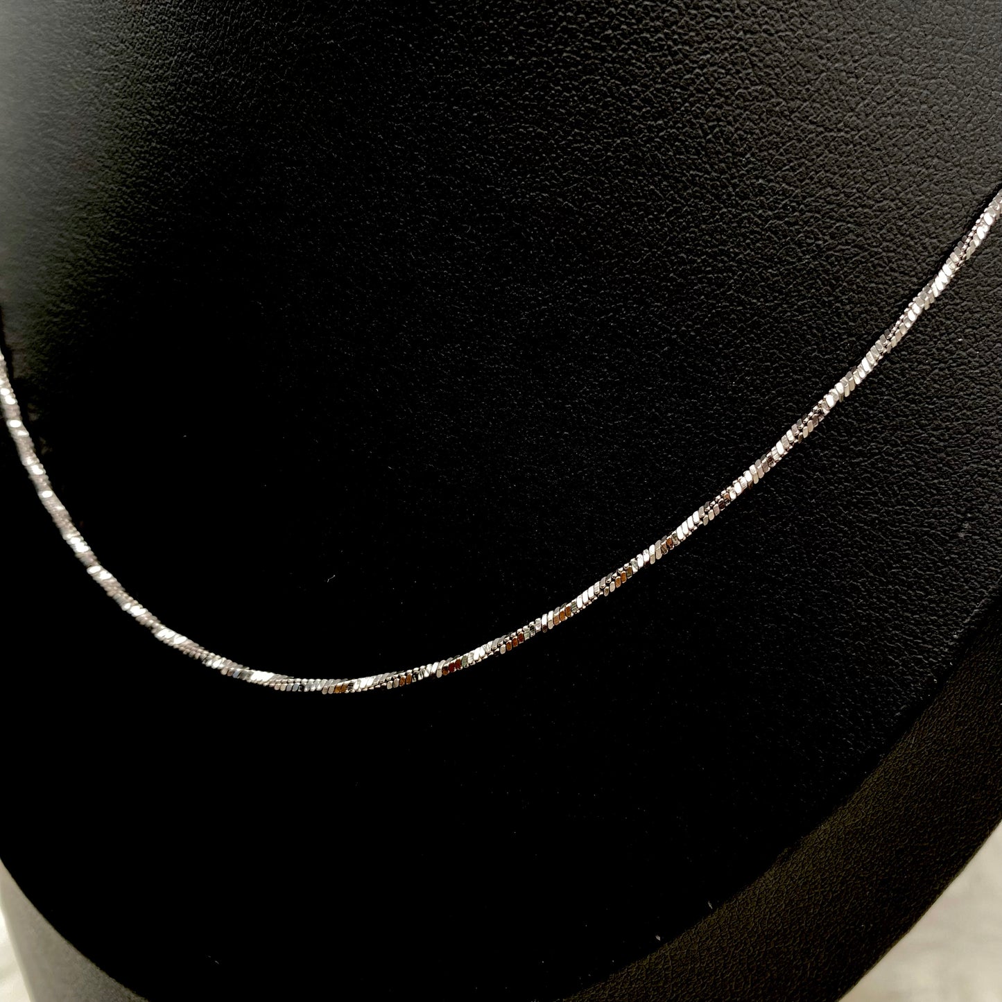 Women Twisted Snake Silver Chain WCS10