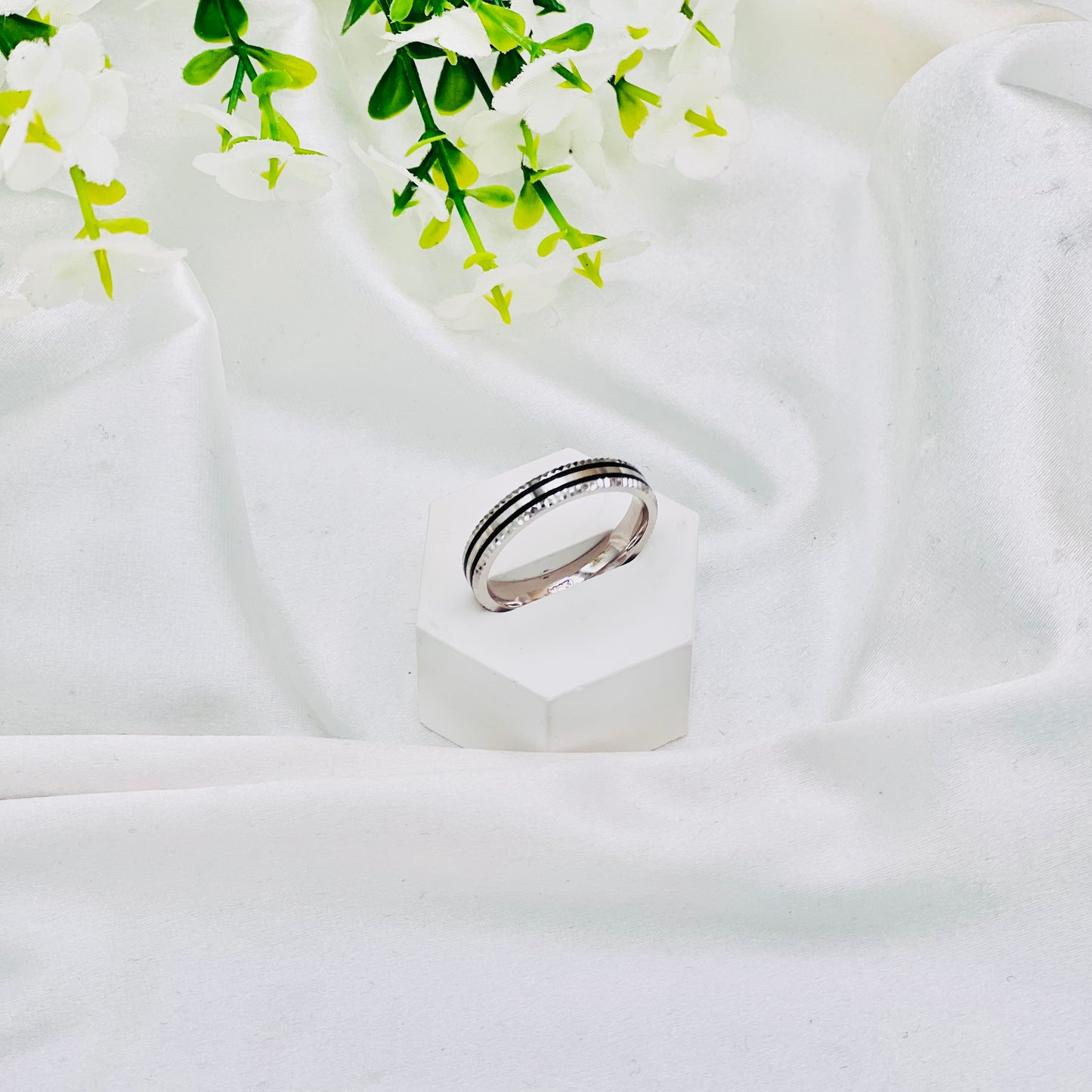 Unisex Black Enamel Bands In Sterling Silver URS20