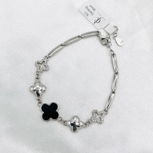 Women Black Van Cleef 5 Clover Style In 925 Sterling Silver With Moissanite In Canada For Gifting WBV15