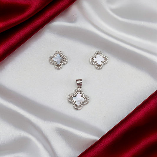 Women's White Clover CZ 925 Sterling Silver Pendent with Cz Earring set SPI06