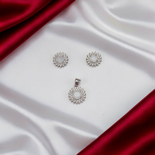 Women's White Round CZ 925 Sterling Silver Pendent with Cz Earring set SPI05